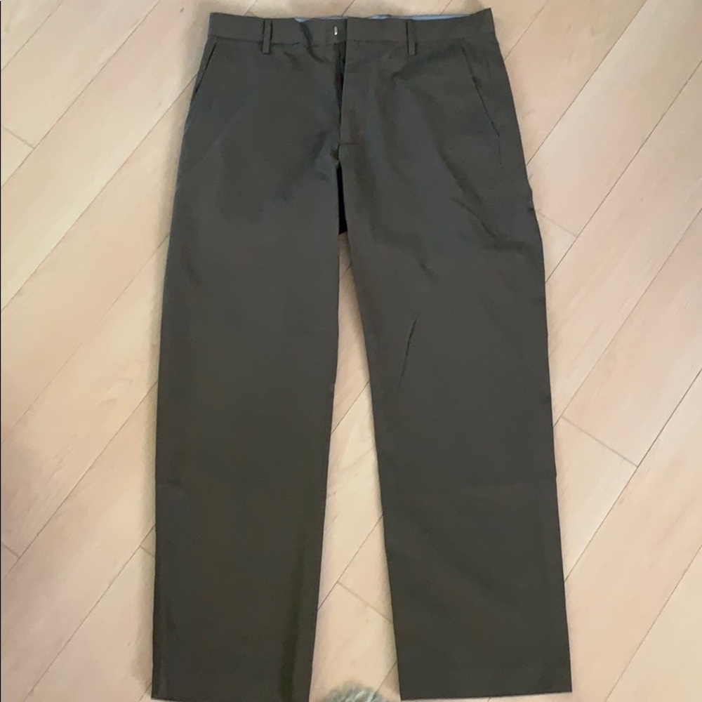 Banana republic dress chino.  As new.